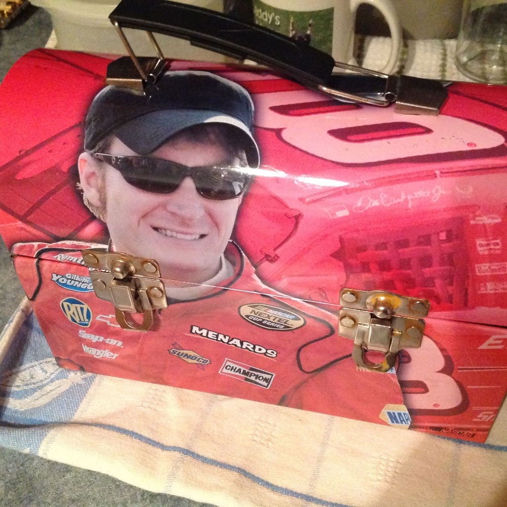 Dale Earnhardt Jr. lunch box